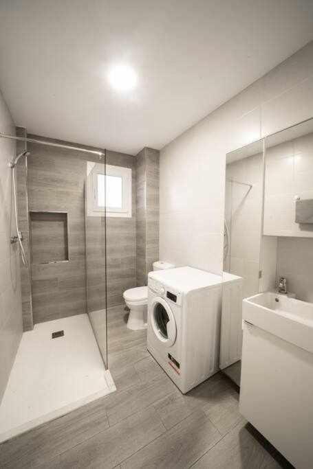 1 Room Atico Pedregalejo Малага Экстерьер фото